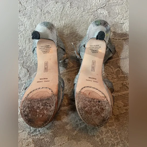 Vince Camuto Silver Sparkling Pumps. No scuffs out outside of shoe - Picture 3 of 4